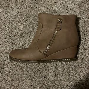 Bella marie heeled boots worn a couple times